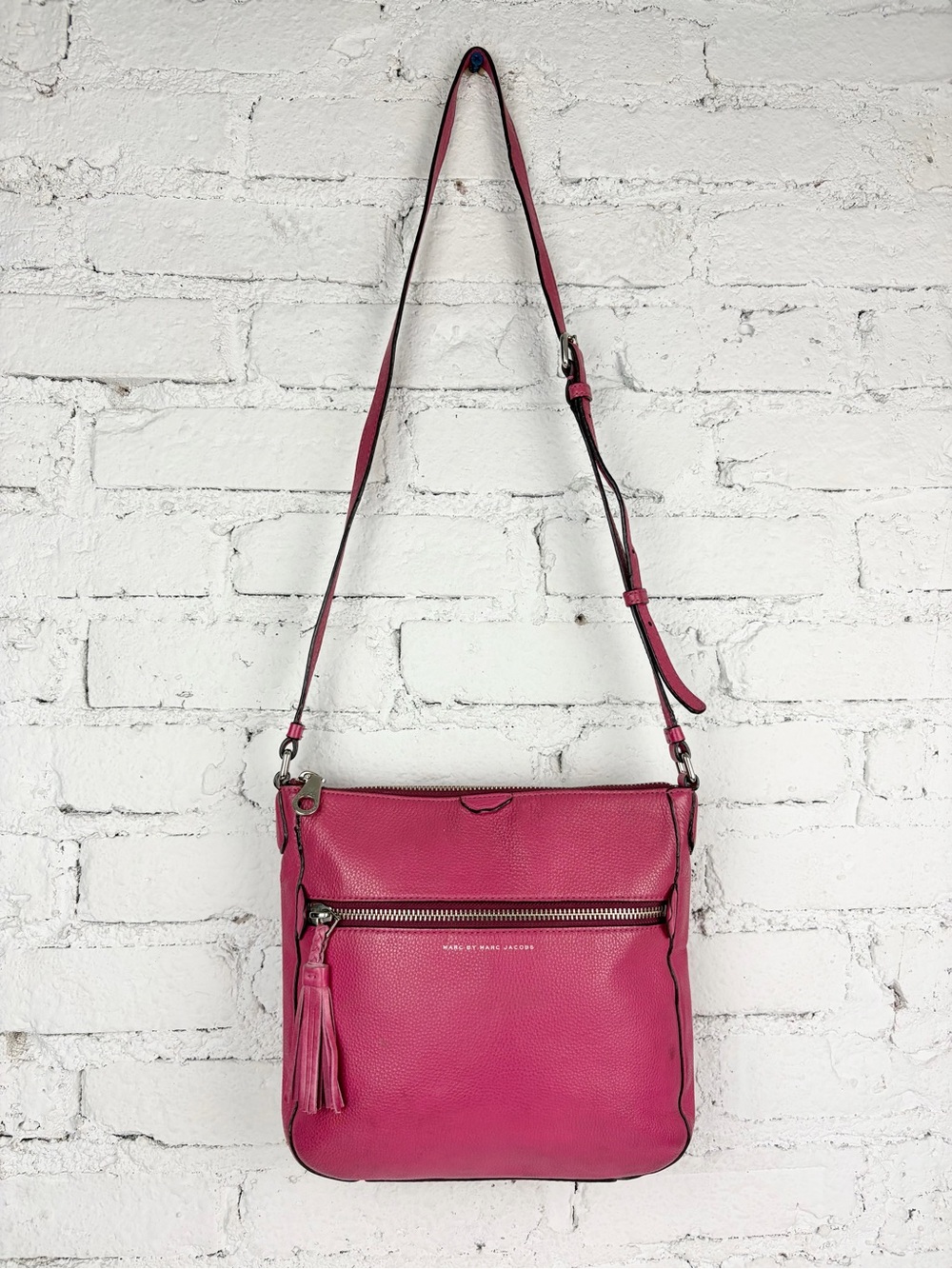 Marc Jacobs Pink Pebbled Leather Crossbody Purse Bag